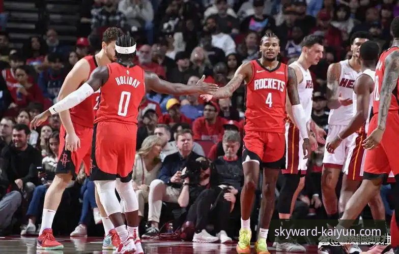 NBA关键战复盘：火箭遭18分逆转的战术细节与趋势深度解析